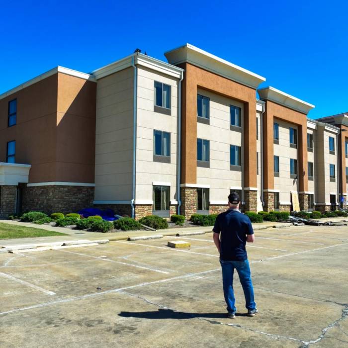 Commercial Roof Replacement | Dixie Roofing Inc. Gallery Image